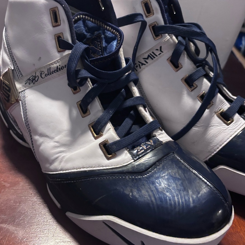 Nike Zoom LeBron 5 'White Midnight Navy' basketball shoes without ankle straps